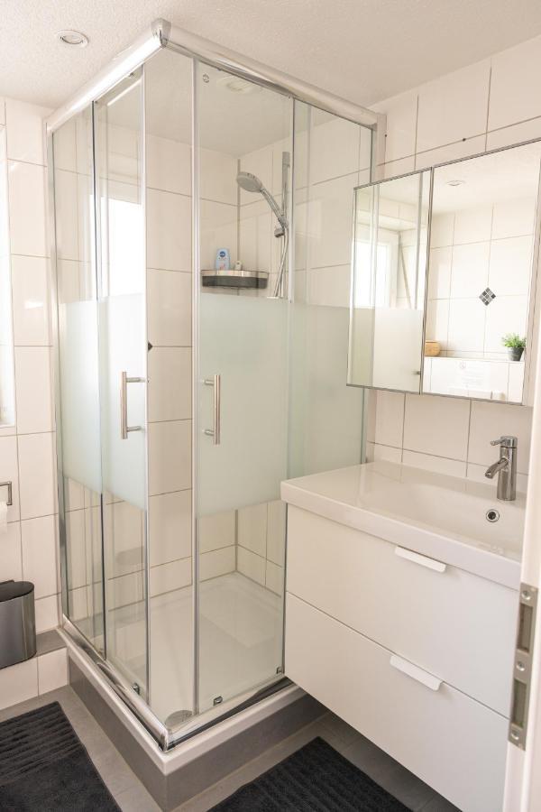 #2 Grosses Zimmer Mit Pool Und Garten Меммінген Екстер'єр фото