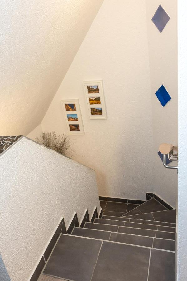 #2 Grosses Zimmer Mit Pool Und Garten Меммінген Екстер'єр фото