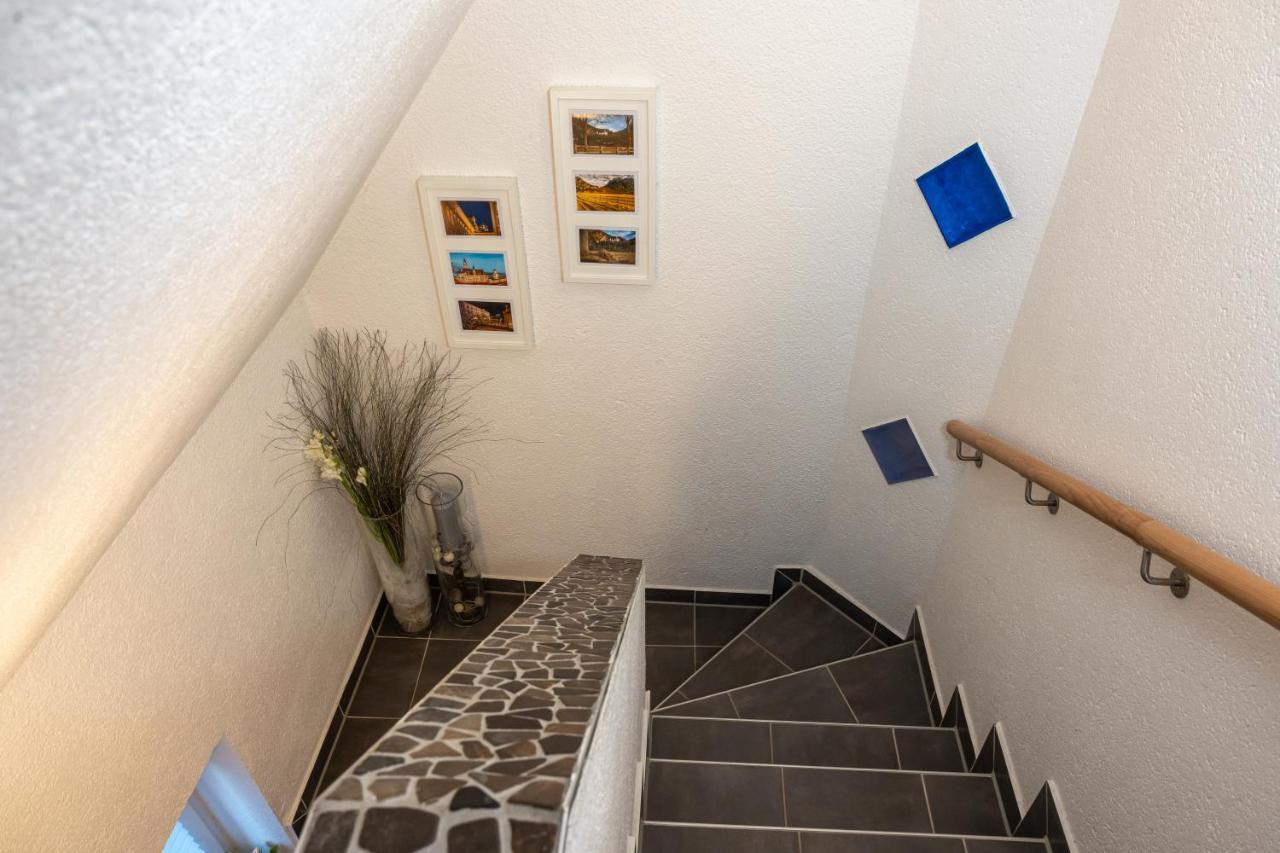 #2 Grosses Zimmer Mit Pool Und Garten Меммінген Екстер'єр фото